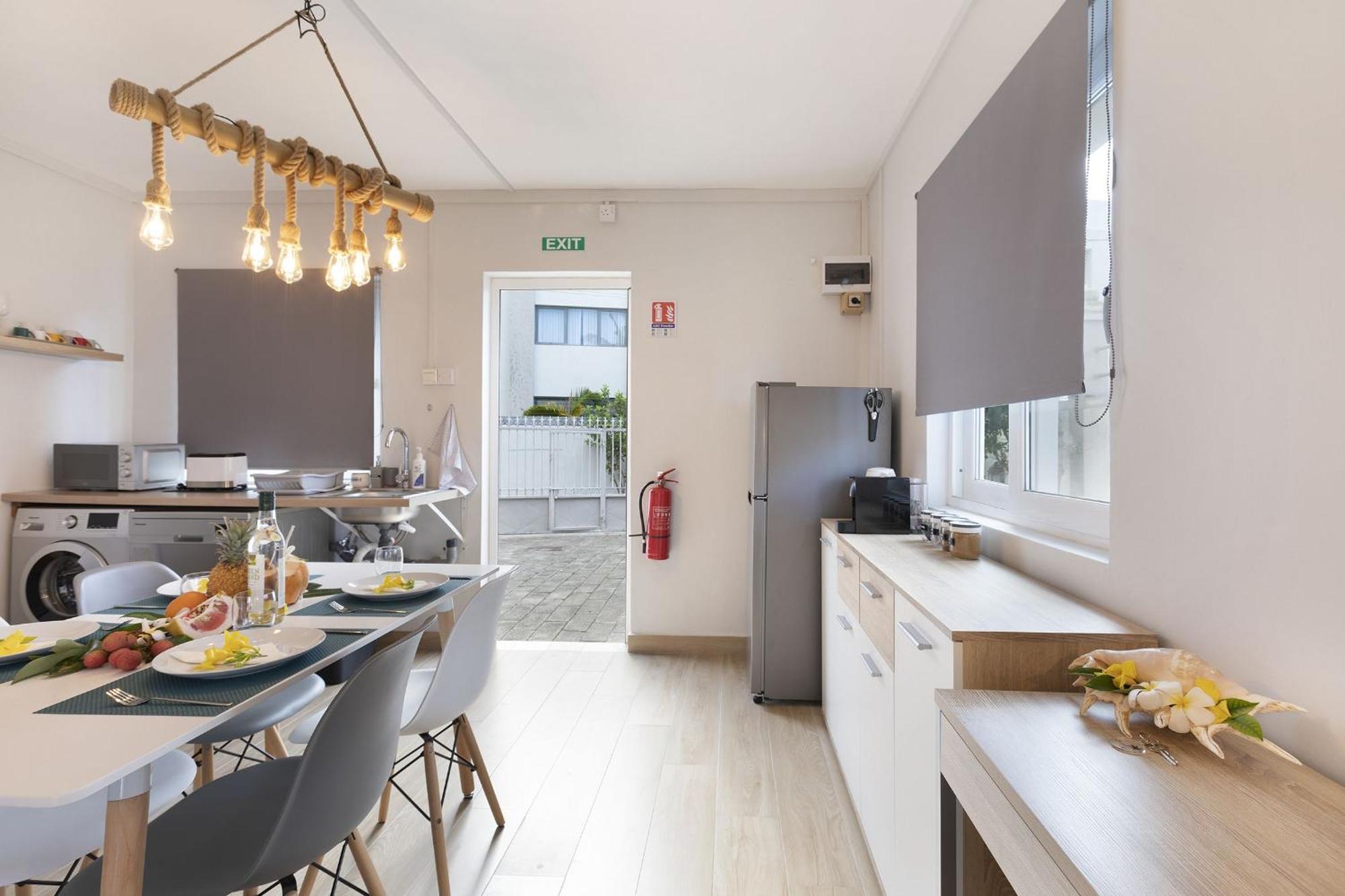 Amis Apartments Bain Boeuf Bagian luar foto
